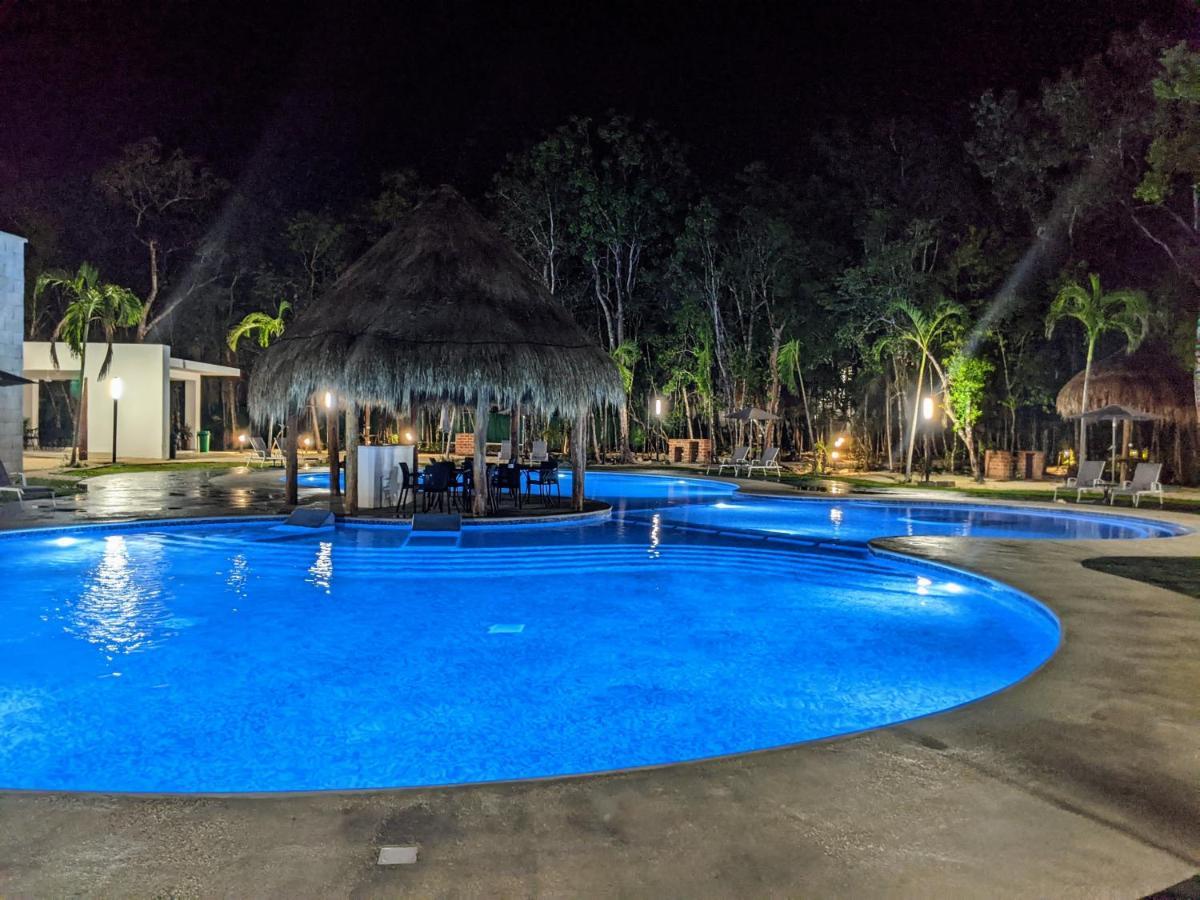 2-Bedroom Condo By The Jungle W/ Swimming Pool Puerto Morelos Kültér fotó